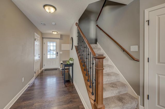 9985 5th Street Lane N, Lake Elmo, MN 55042