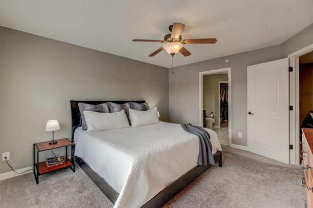 9985 5th Street Lane N, Lake Elmo, MN 55042