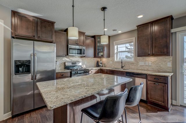 9985 5th Street Lane N, Lake Elmo, MN 55042