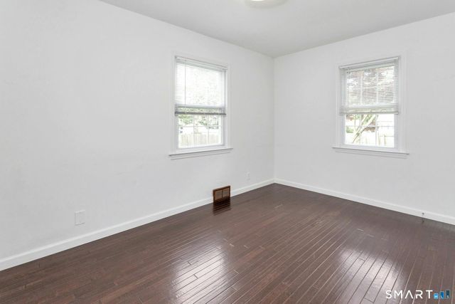 124 Minturn Place, Bridgeport, CT 06606