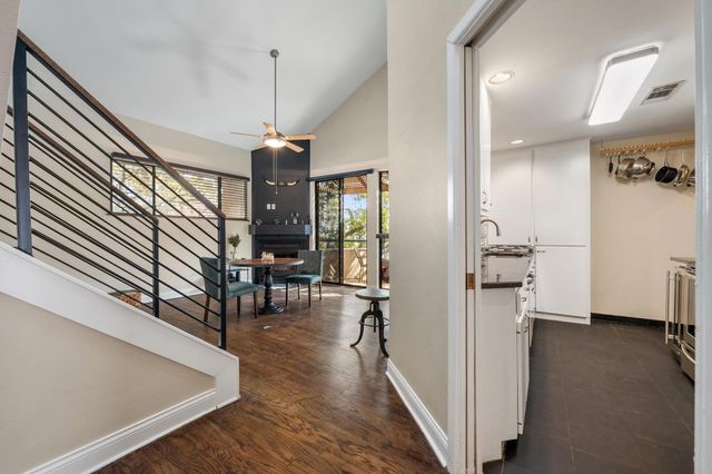 1735 Spyglass DR 111, Austin, TX 78746