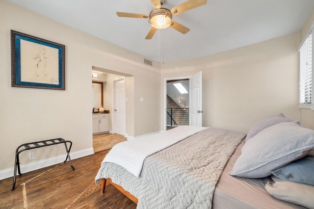 1735 Spyglass DR 111, Austin, TX 78746