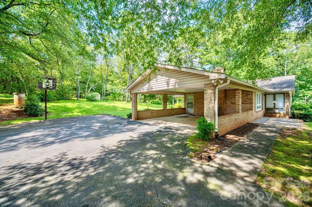 2542 E NC 10 Highway, Conover, NC 28613