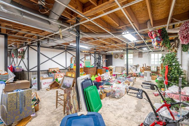 2542 E NC 10 Highway, Conover, NC 28613