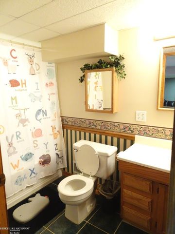 12123 Ontario Drive, Sterling Heights, MI 48313