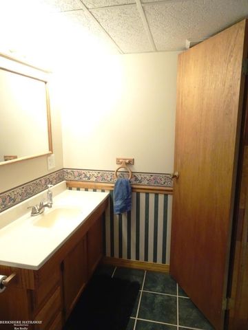 12123 Ontario Drive, Sterling Heights, MI 48313