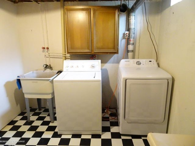 12123 Ontario Drive, Sterling Heights, MI 48313