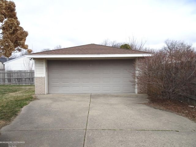 12123 Ontario Drive, Sterling Heights, MI 48313