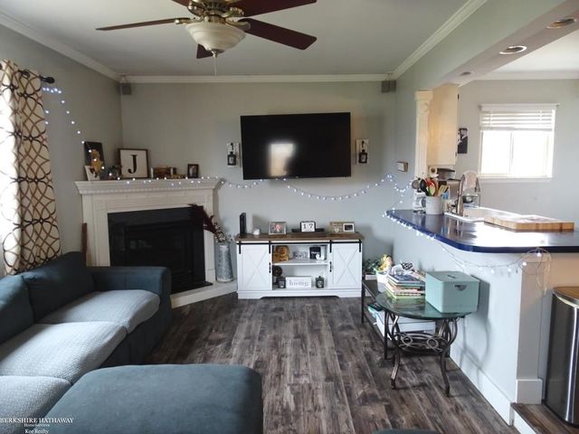 12123 Ontario Drive, Sterling Heights, MI 48313