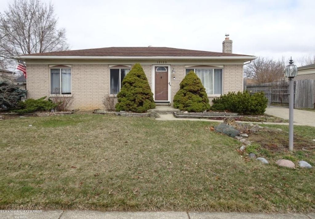 12123 Ontario Drive, Sterling Heights, MI 48313