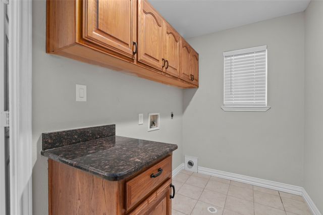 421 W Windsor Drive, Denton, TX 76207