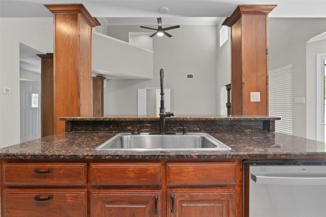 421 W Windsor Drive, Denton, TX 76207