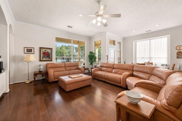 27 Misty Harbor E, Montgomery, TX 77356