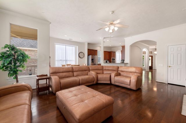 27 Misty Harbor E, Montgomery, TX 77356