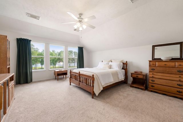 27 Misty Harbor E, Montgomery, TX 77356