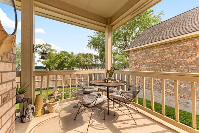 27 Misty Harbor E, Montgomery, TX 77356