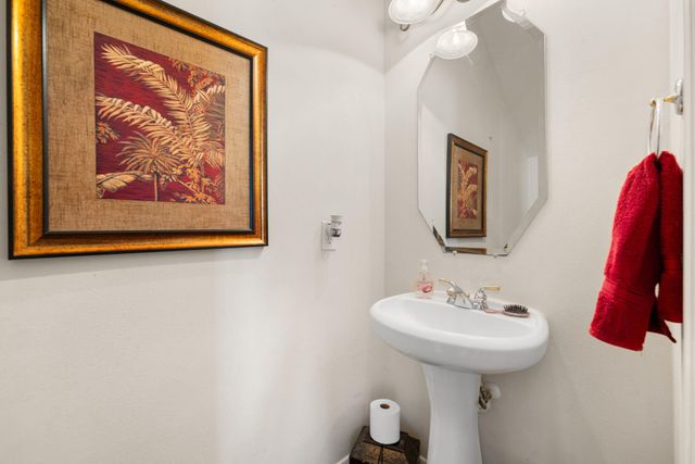 27 Misty Harbor E, Montgomery, TX 77356