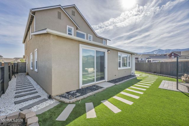 944 Los Alamitos Street, Minden, NV 89423