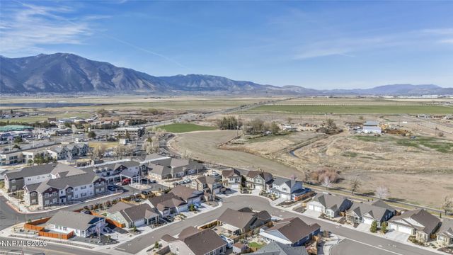 944 Los Alamitos Street, Minden, NV 89423