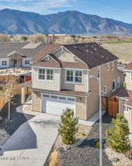 944 Los Alamitos Street, Minden, NV 89423