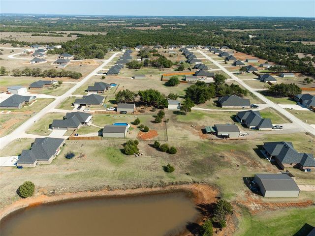 2571 Gallant Fox Terrace, Guthrie, OK 73044