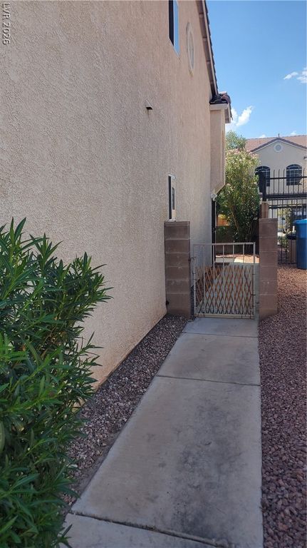 5319 Railroad Spikes Street, Las Vegas, NV 89118 — photo 2