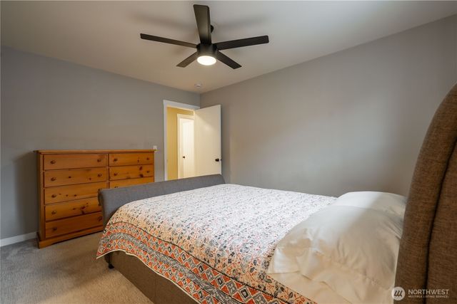 2274 Dogwood Street, Lynden, WA 98264