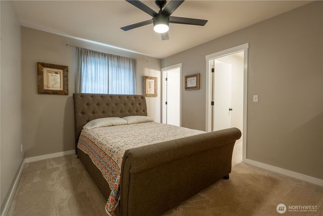 2274 Dogwood Street, Lynden, WA 98264