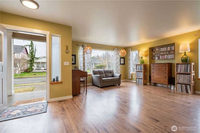 2274 Dogwood Street, Lynden, WA 98264