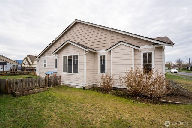 2274 Dogwood Street, Lynden, WA 98264