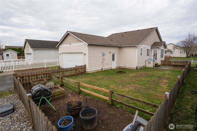 2274 Dogwood Street, Lynden, WA 98264