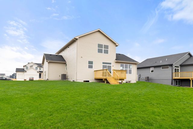 1112 Mulberry Drive NW, Bondurant, IA 50035