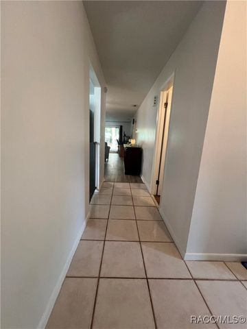 10 Jamaica Street, Homosassa, FL 34446