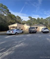 10 Jamaica Street, Homosassa, FL 34446