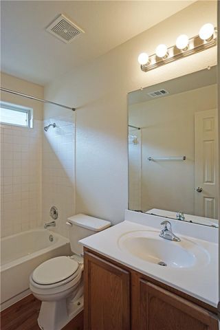 2903 Don Hill LN, Taylor, TX 76574