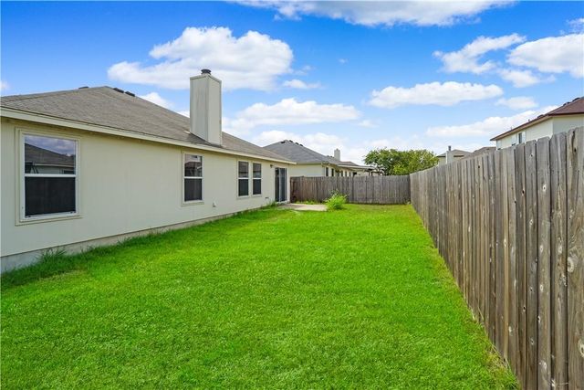 2903 Don Hill LN, Taylor, TX 76574
