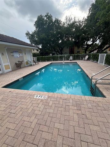5347 SW 40th Ave 5347, Dania Beach, FL 33314
