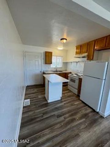 604 S Bowie Avenue, Willcox, AZ 85643