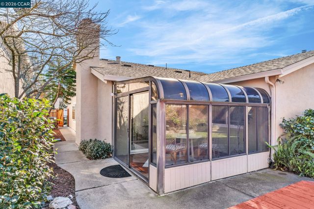 20 Pamplona Ct, San Ramon, CA 94583