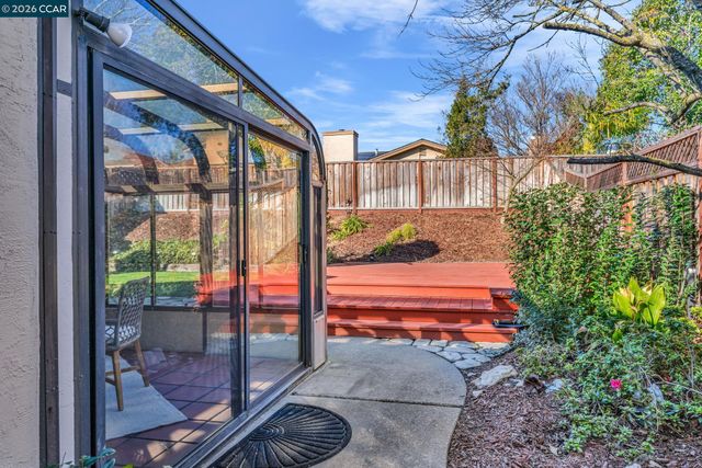 20 Pamplona Ct, San Ramon, CA 94583