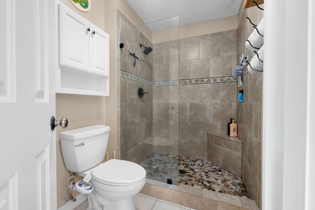 6404 DAYBREAK DR, Bartlett, TN 38135