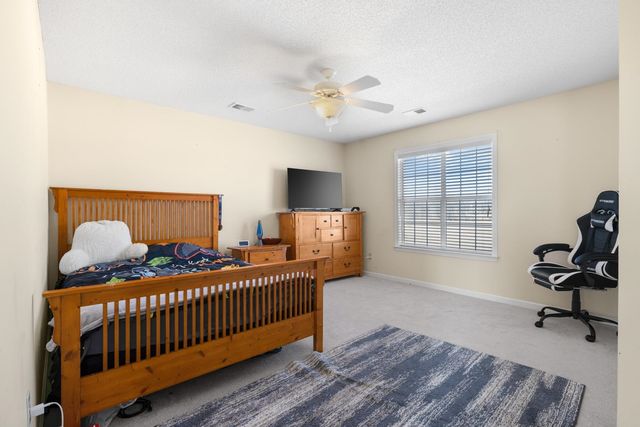 6404 DAYBREAK DR, Bartlett, TN 38135