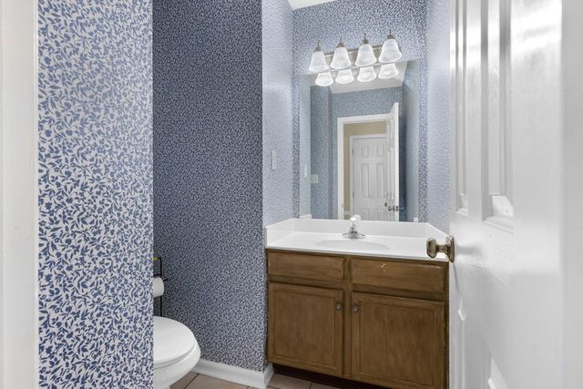 6404 DAYBREAK DR, Bartlett, TN 38135