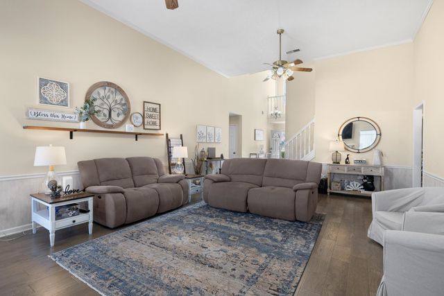 6404 DAYBREAK DR, Bartlett, TN 38135