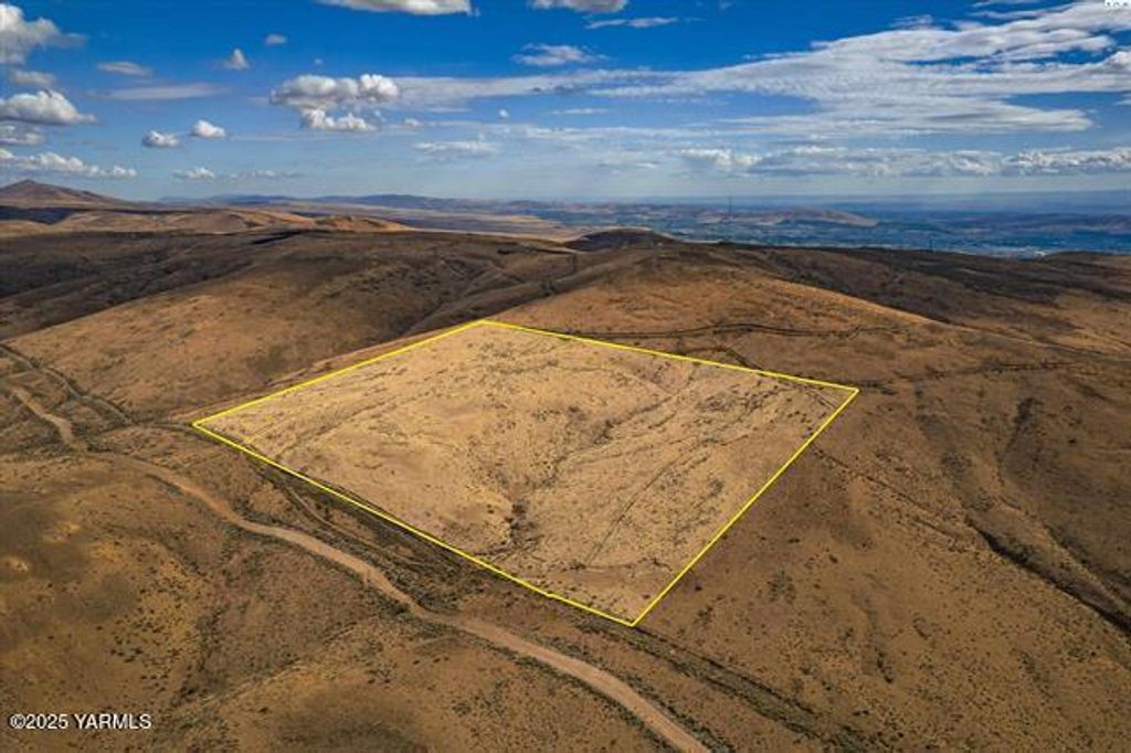 NKA Roza Hill Dr, Yakima, WA 98901