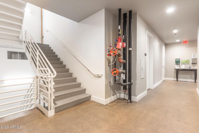 2211 E CAMELBACK Road 106, Phoenix, AZ 85016