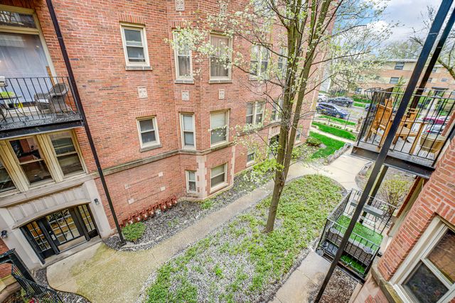 1659 W PRATT Boulevard 2B, Chicago, IL 60626