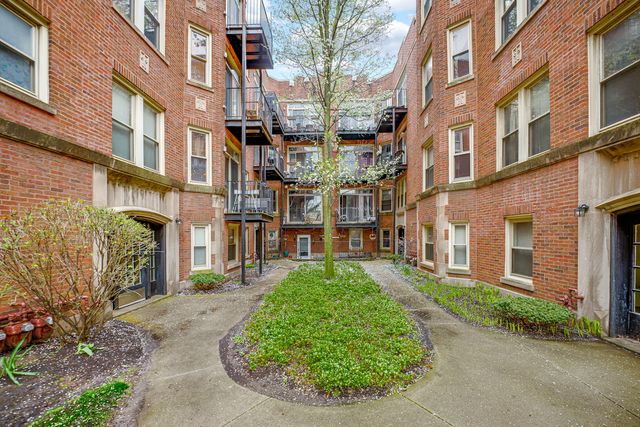 1659 W PRATT Boulevard 2B, Chicago, IL 60626