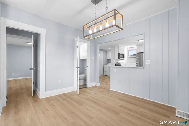 21 Richards Street, West Haven, CT 06516