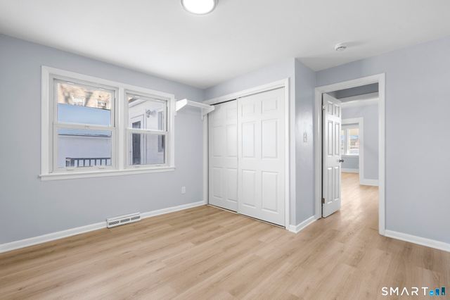 21 Richards Street, West Haven, CT 06516